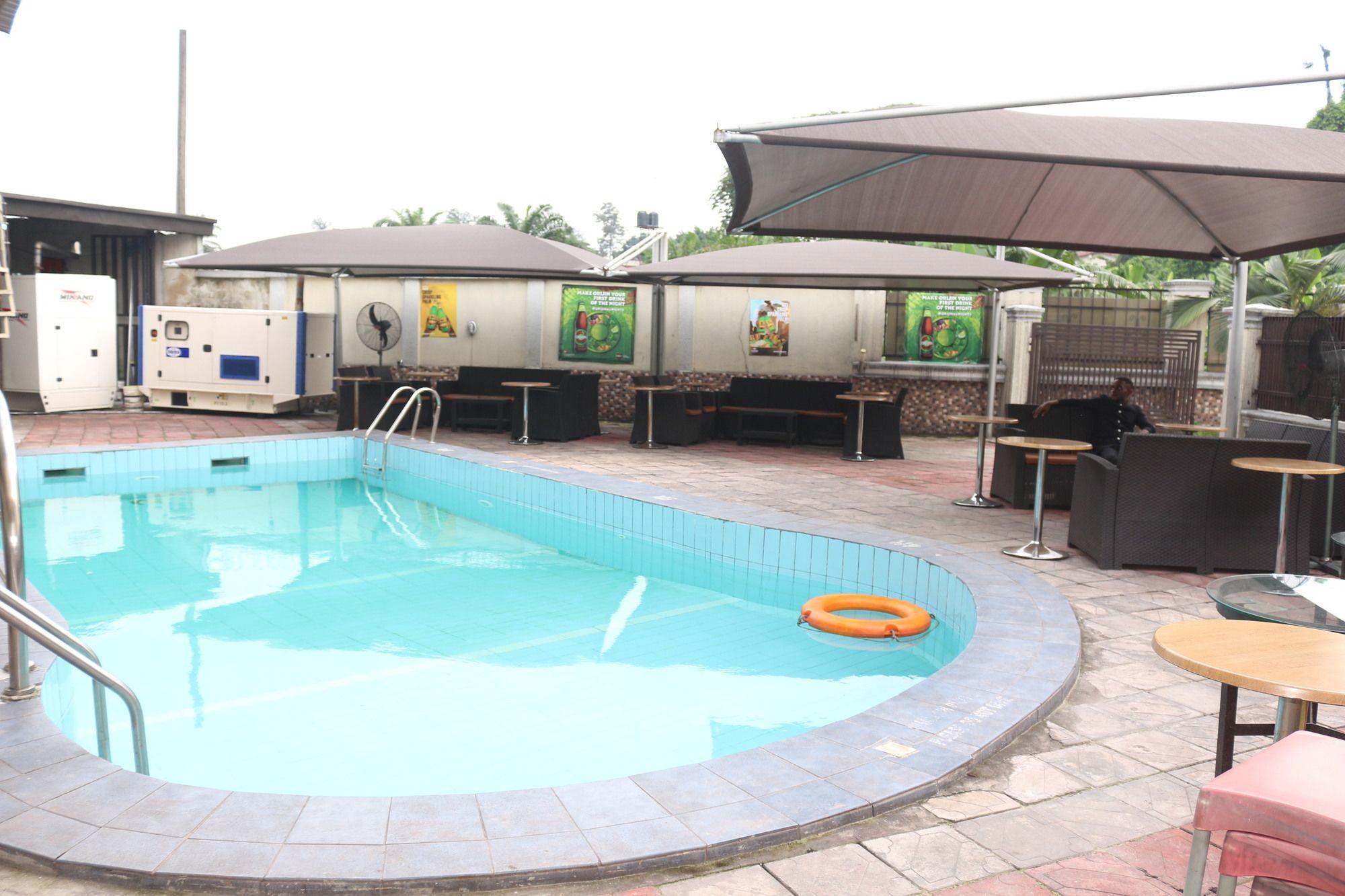 Royal Charlin Hotel And Suites Port Harcourt Dış mekan fotoğraf